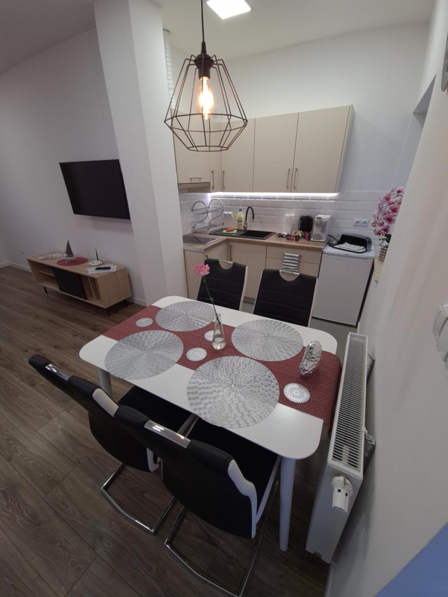 Apartamenty Belska Centrum ウストシキ・ドルネ エクステリア 写真